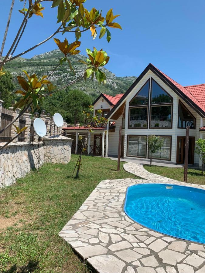 Villa Coast Of Montenegro บาร์ ภายนอก รูปภาพ
